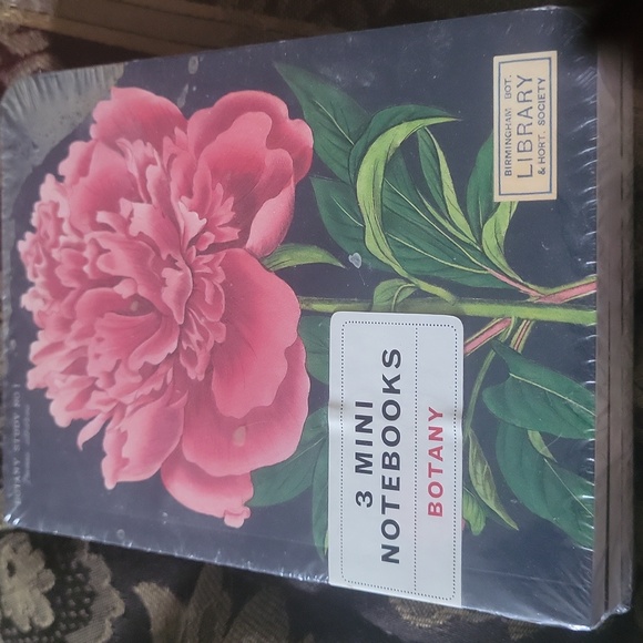 cavellini Other - Cavellini Duo three sealed notebooks flowers 💐 Sealed Designer Pen Included